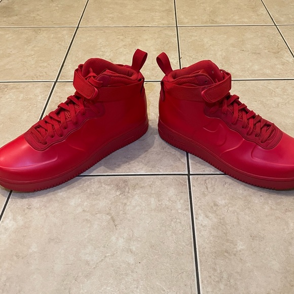 Nike Air Force One Foamposite, University Red— Size 9 - Picture 3 of 7